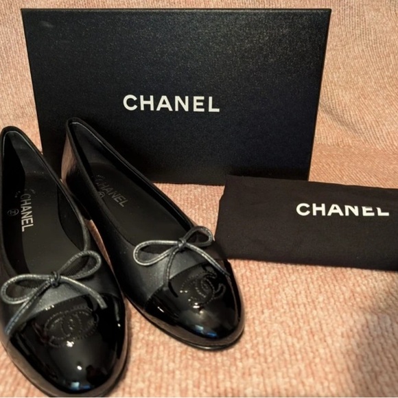 CHANEL Shoes - CHANEL Black Flats with Elegant Gray Bow